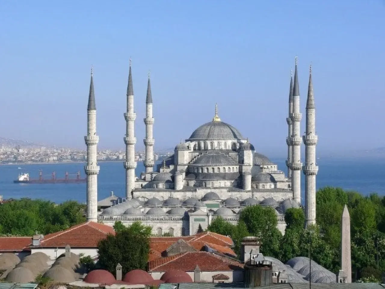 Sultan Ahmet Camii'nin neden 6 minaresi var? 18