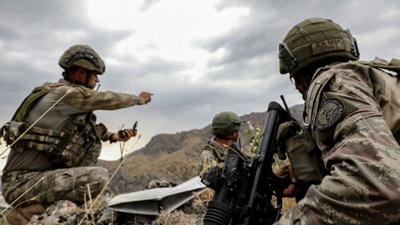 Fırat Kalkanı bölgesinde 8 PKK/YPG'li terörist öldürüldü