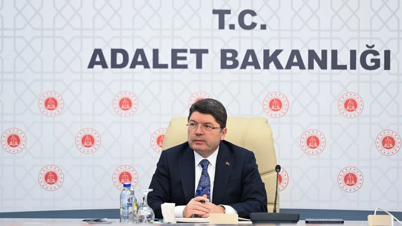 Bakan Tunç: Otel yangını sorumluları hesap verecek