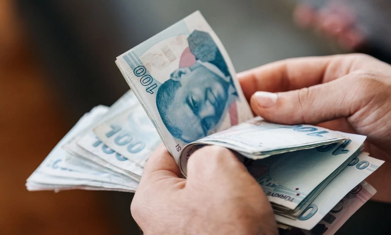 Emekliye 25 bin lira maaş ikramiyesi veriliyor!