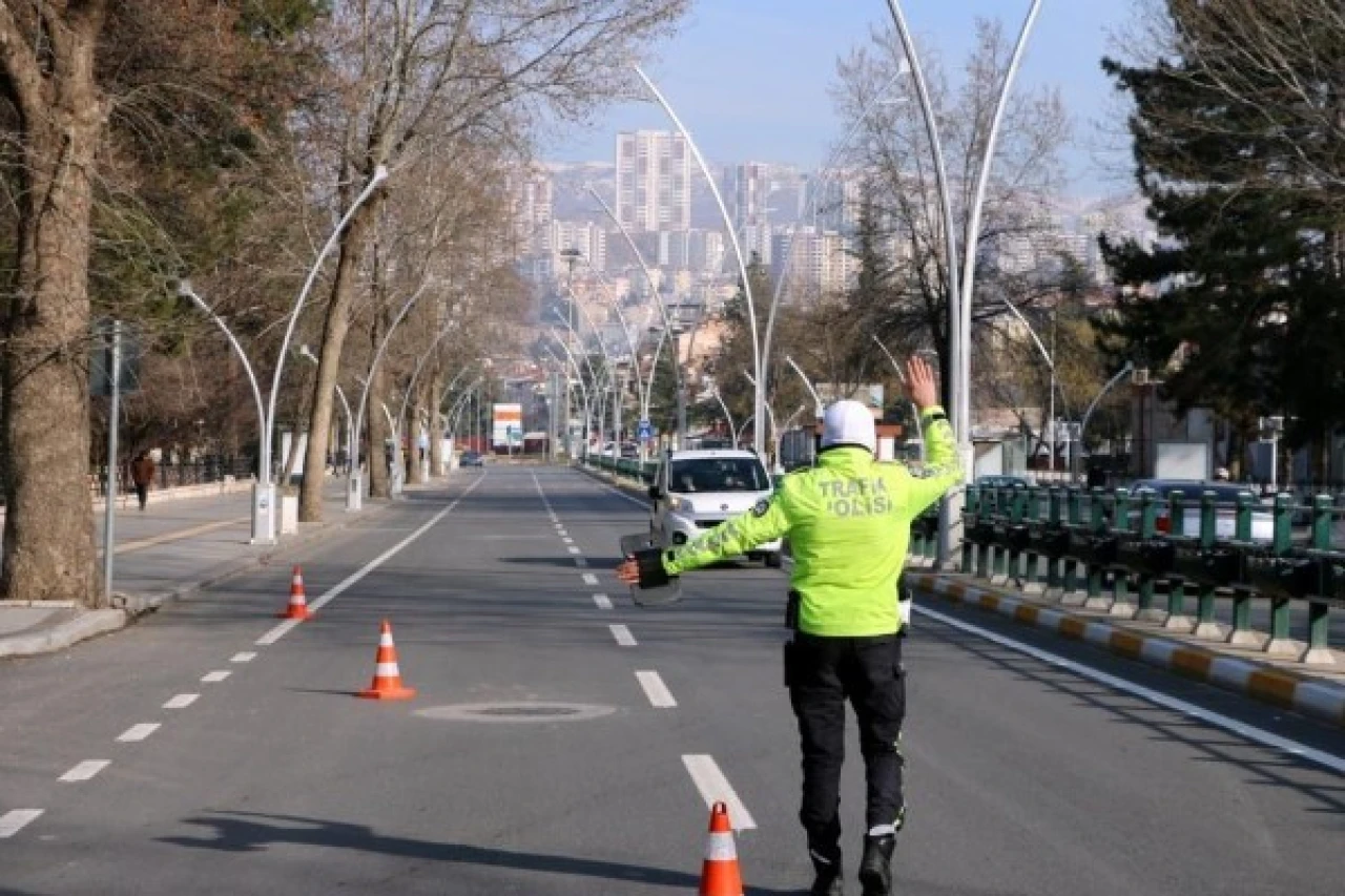 2025 Yılında Trafik Denetimlerinden 551 Bin 855 Araç/Sürücüye İşlem!