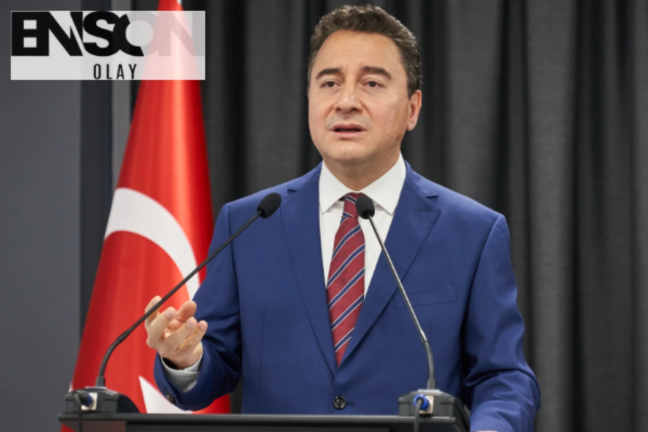 Ali Babacan, depremzedelerle buluşmak için Hatay'a gitti