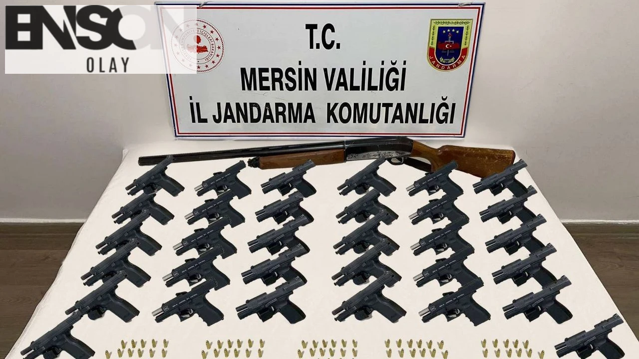 Mersin'de silah operasyonu: Yüzlerce tabanca ve parça ele geçirildi