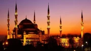 Sultan Ahmet Camii'nin neden 6 minaresi var?