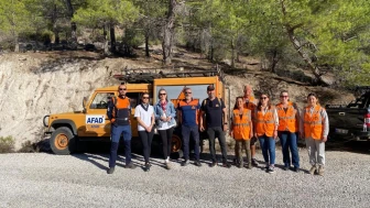 Fethiye’de ormanlık alanda kaybolan 2 kişi kurtarıldı