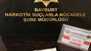 Bayburt’ta bir miktar skunk maddesi ele geçirildi