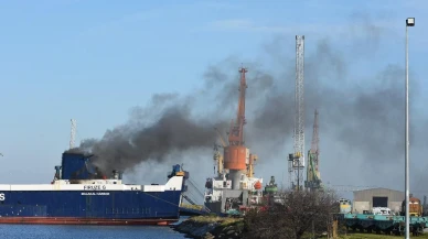 Samsun'da yük gemisinde yangın