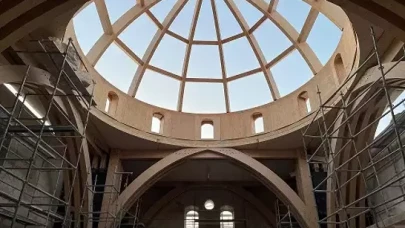 Konya Büyükşehir Belediye Başkan Altay: Hatay Habib-i Neccar Camii'nin ahşap kubbesi yerine yerleştirildi