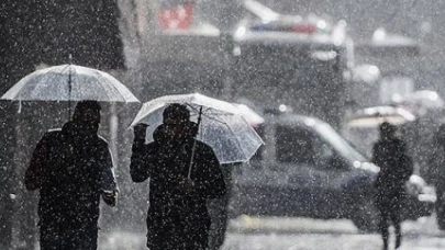 Meteoroloji Elazığ, Bingöl ve Muş’u uyardı: Şemsiyesiz çıkan yandı